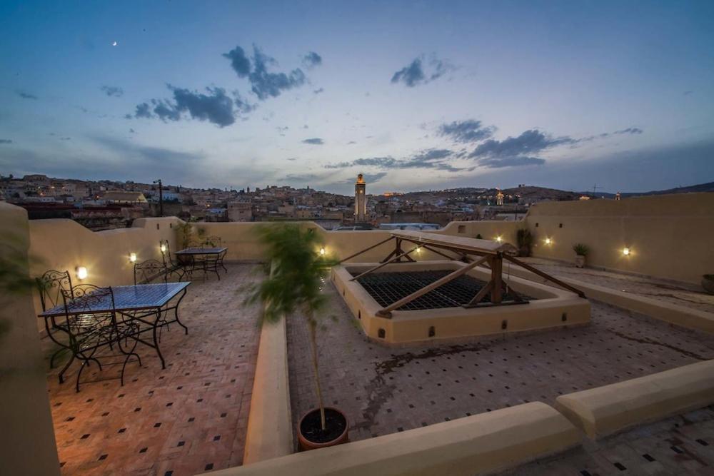 Riad Gzira Fez Buitenkant foto