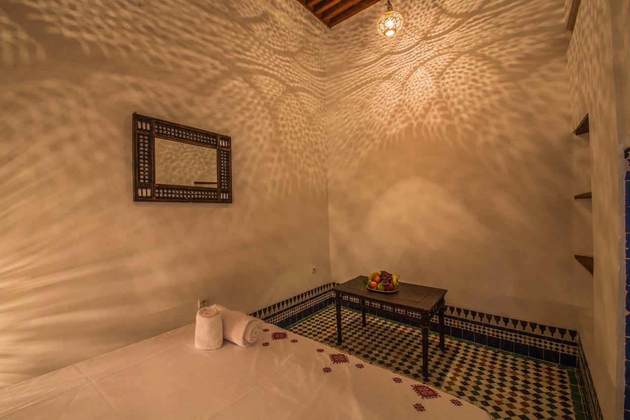 Riad Gzira Fez Buitenkant foto