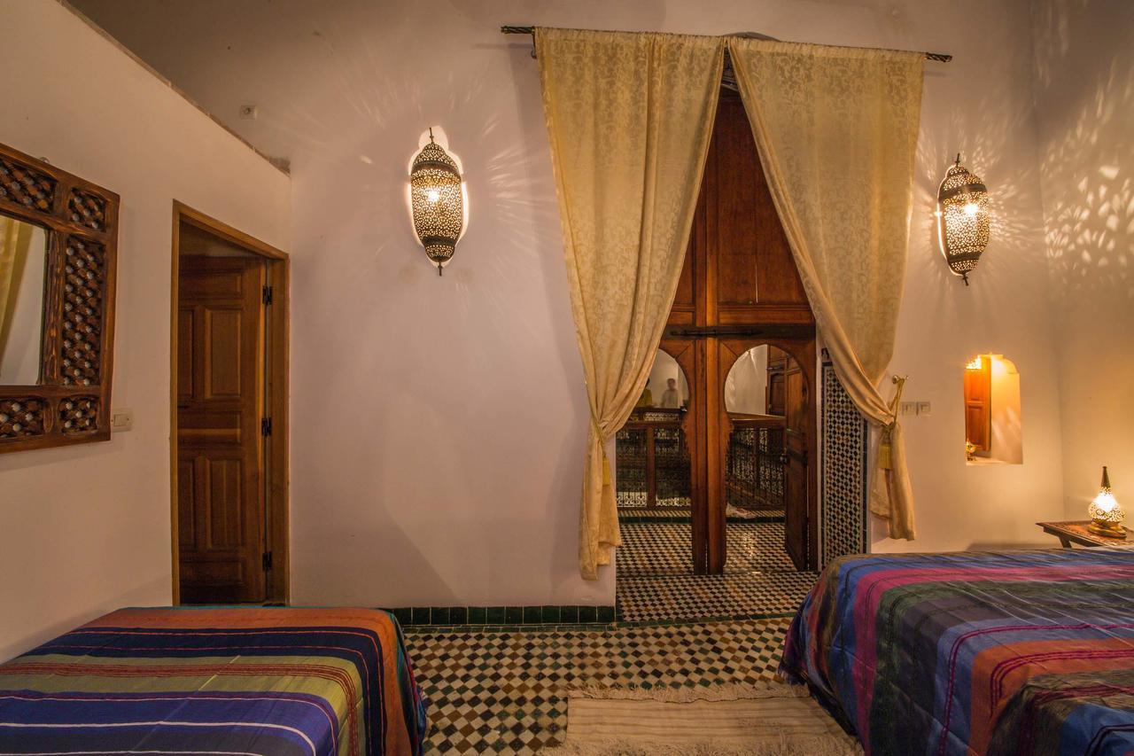 Riad Gzira Fez Buitenkant foto