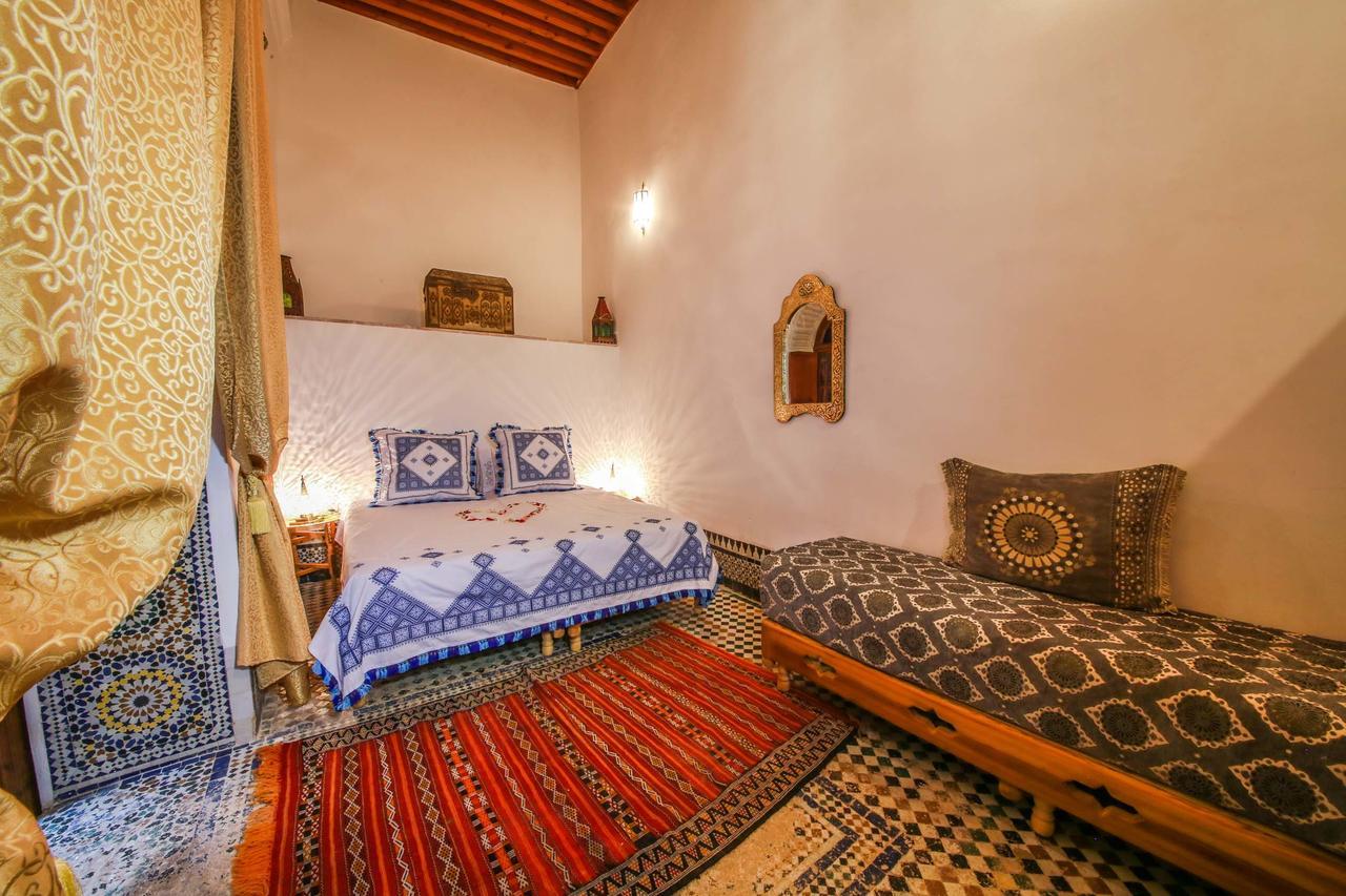 Riad Gzira Fez Buitenkant foto