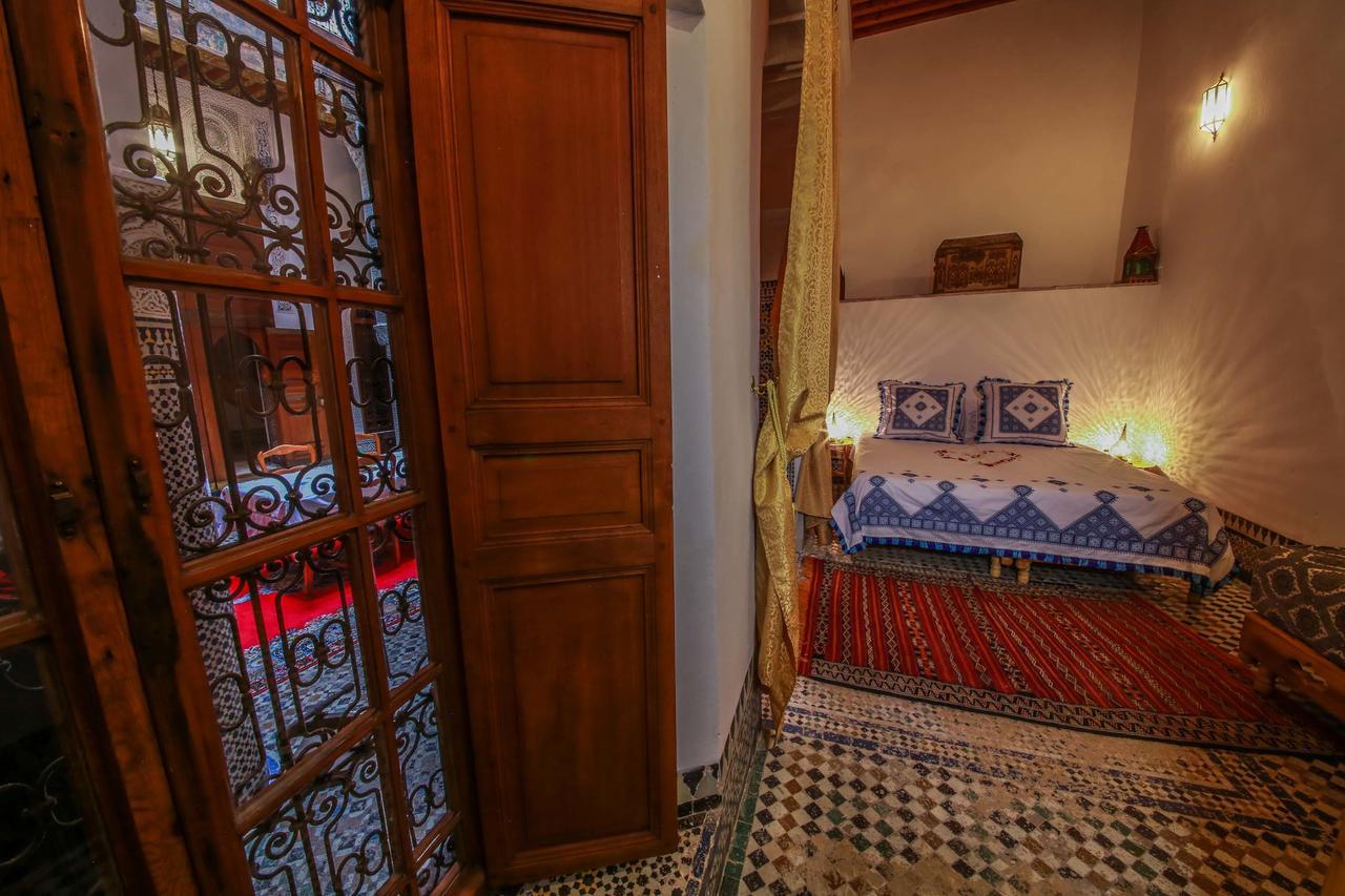 Riad Gzira Fez Buitenkant foto