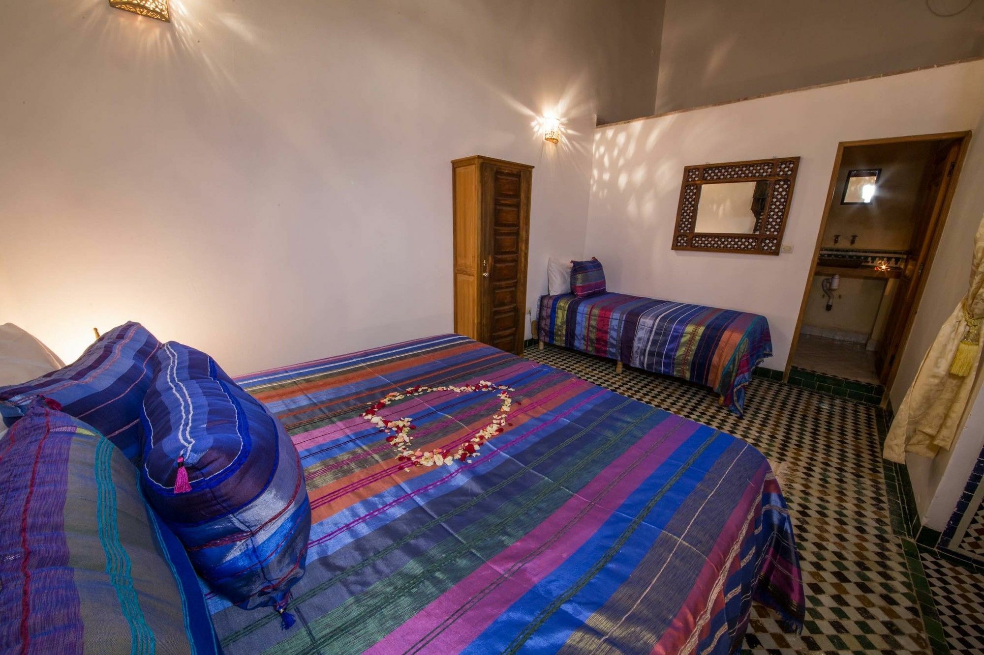 Riad Gzira Fez Buitenkant foto